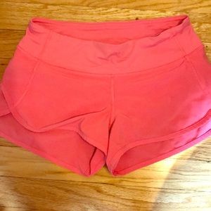 Lulu lemon Speed Up shorts 2.5”